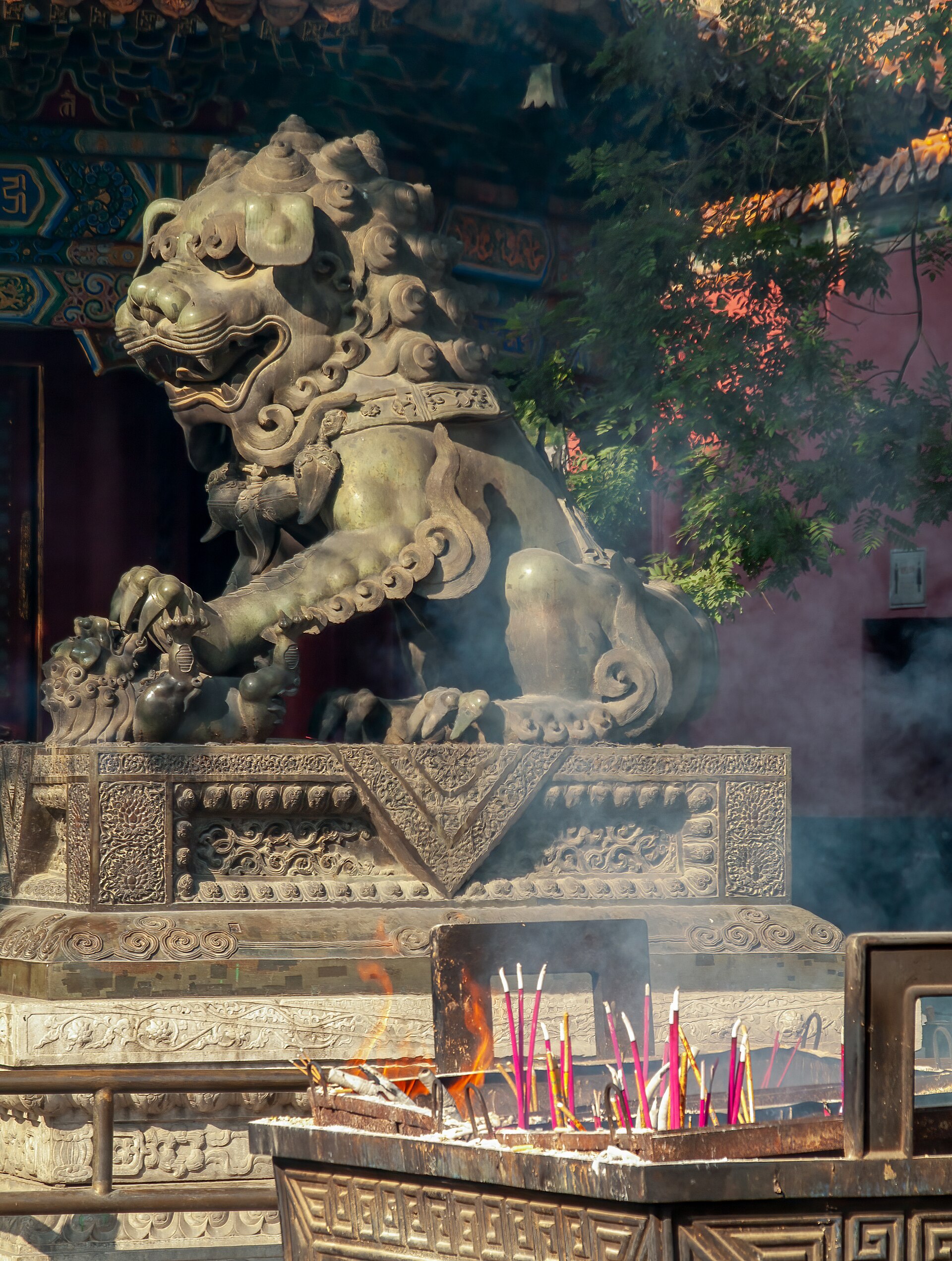 Imperial Gardens & Tibetan Culture Day Tour