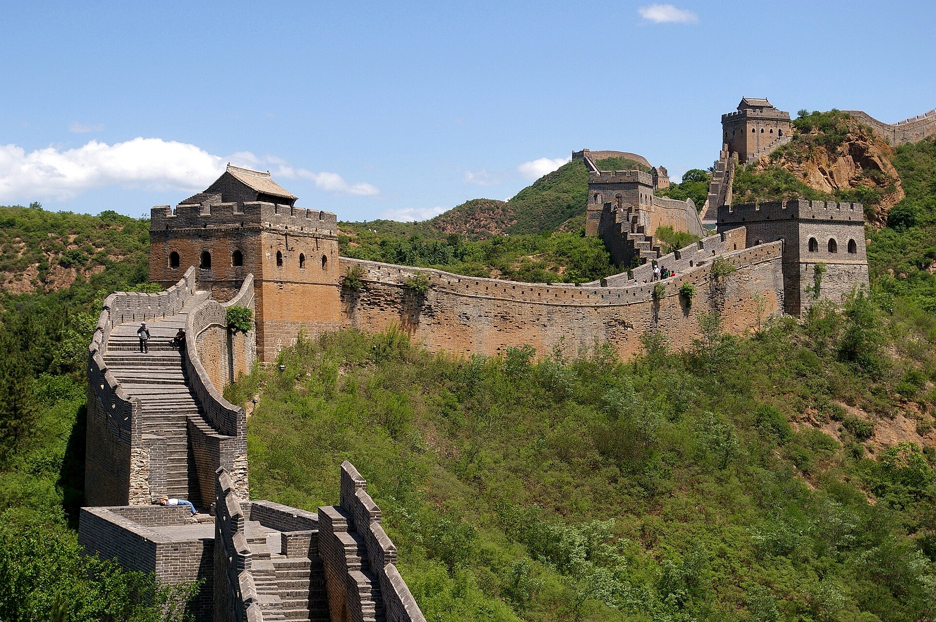 Jinshanling Great Wall & Airport Transfer Day Tour